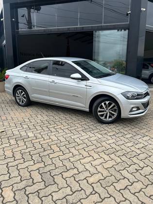 VOLKSWAGEN VIRTUS 1.0 200 TSI HIGHLINE AUTOMÁTICO